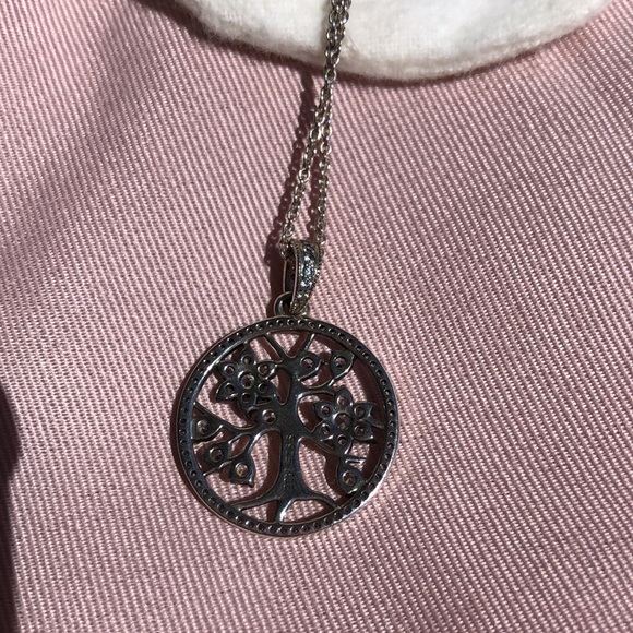Pandora Family Tree Necklace - Picture 3 of 8